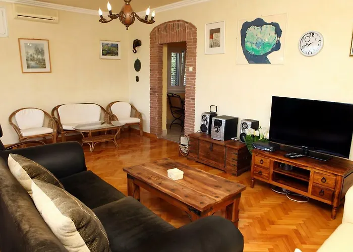 Διαμέρισμα Centre Of Cej *