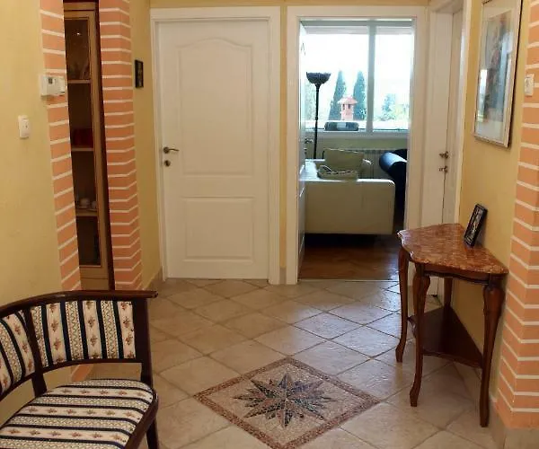 Apartma Korak Do Morja - Steps To The Sea Apartment *